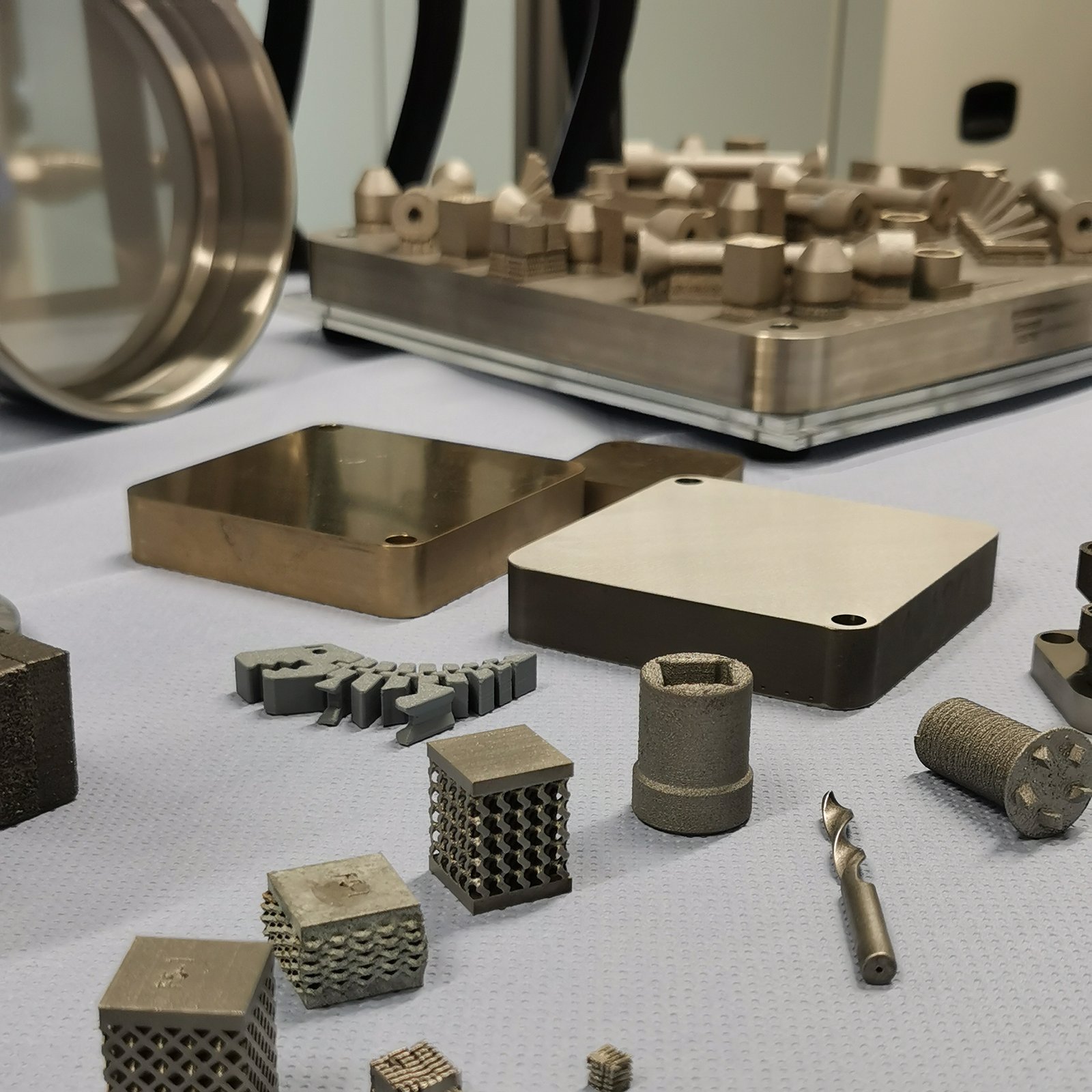 Praxis-Workshop zur laserbasierten additiven Fertigung von Metallen