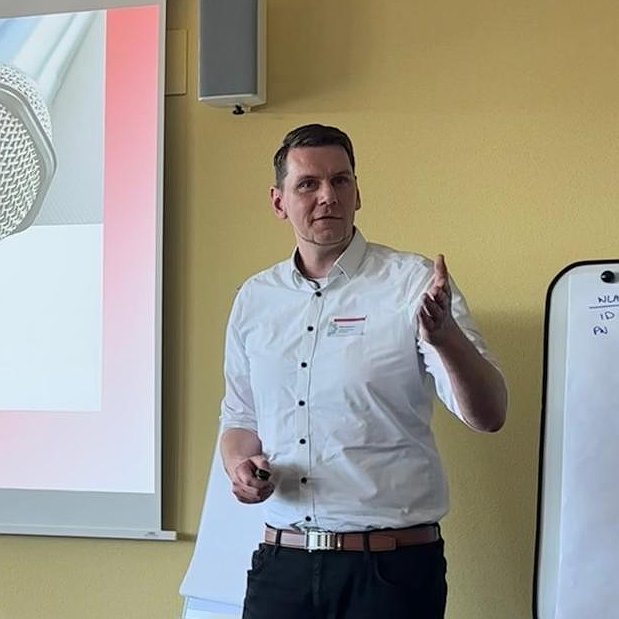Marco Neumann
