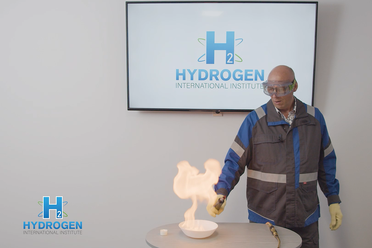 Videocourse 1 Hydrogen: Properties and process technologies