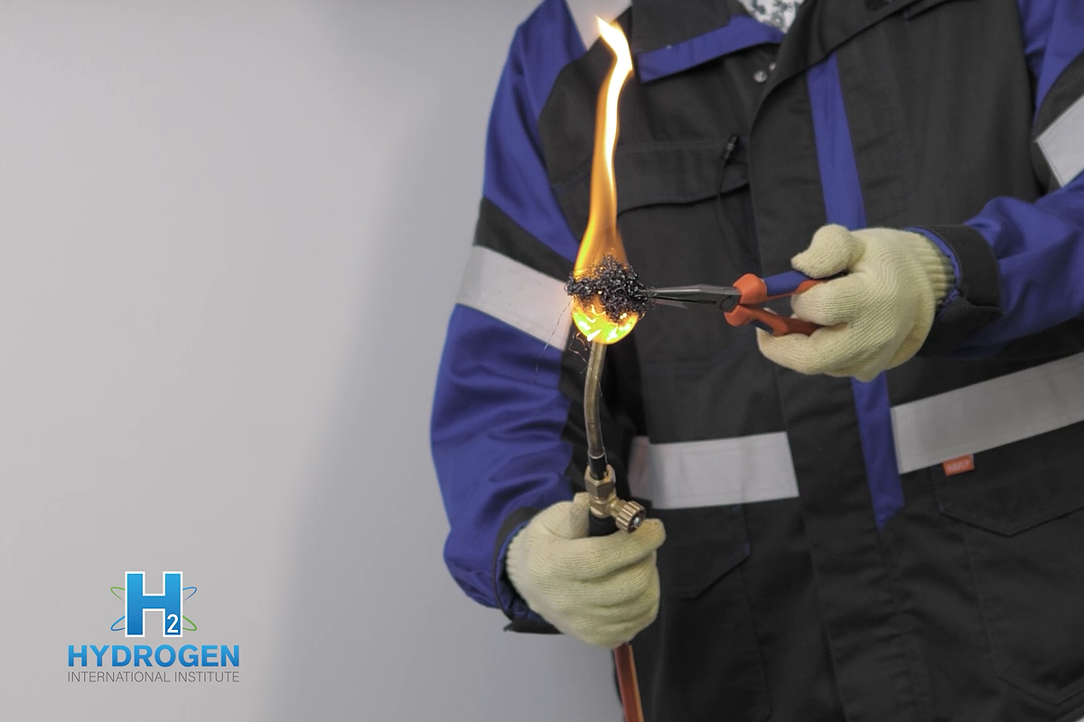 Videocourse 1 Hydrogen: Properties and process technologies